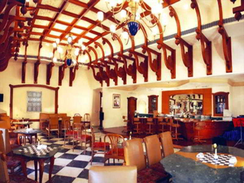 The Ummed Jodhpur Palace Resort & Spa Ресторан фото